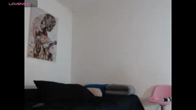 Snapshot of Corina_Ts chatting on 11-19-25, 12:38 Corina Ts online show from 11-19-25, 12:38