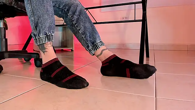 Snapshot of ArchieCollins chatting on 12-16-25, 08:58 ArchieCollins online show from 12-16-25, 08:58