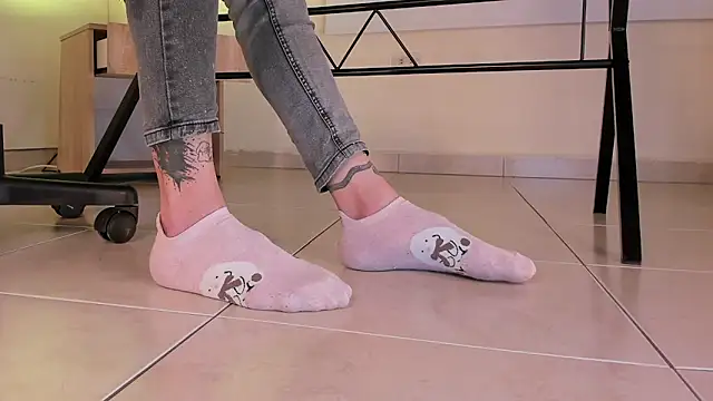 Snapshot of ArchieCollins chatting on 12-20-25, 09:55 ArchieCollins online show from 12-20-25, 09:55