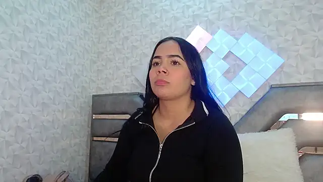 EmilyQueen3x online show from 09-11-25, 12:49