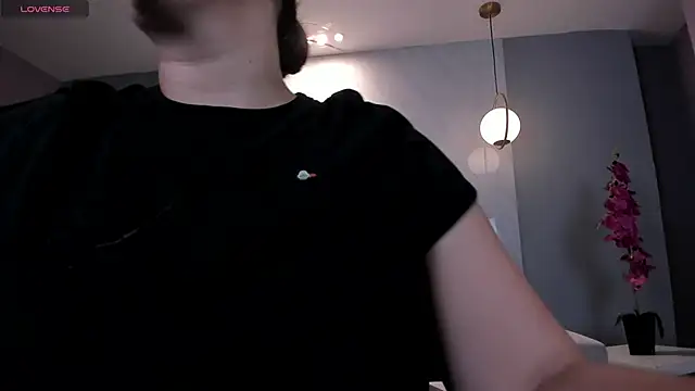 MartinnaBonnet online show from 02-27-25, 10:37