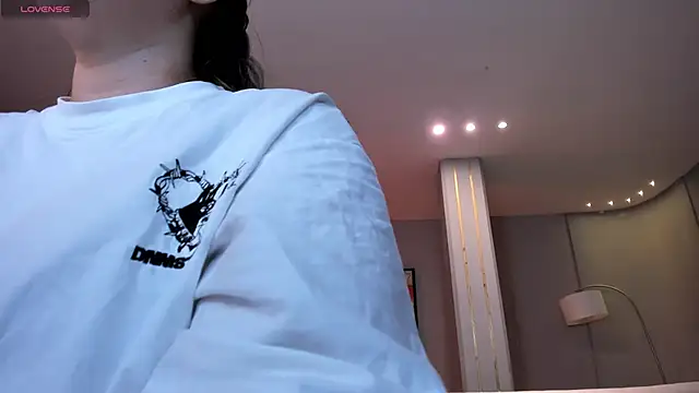 MartinnaBonnet online show from 03-22-25, 10:28