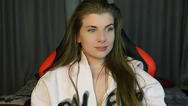 Snapshot of Just_alice chatting on 03-15-25, 03:27 Just alice online show from 03-15-25, 03:27