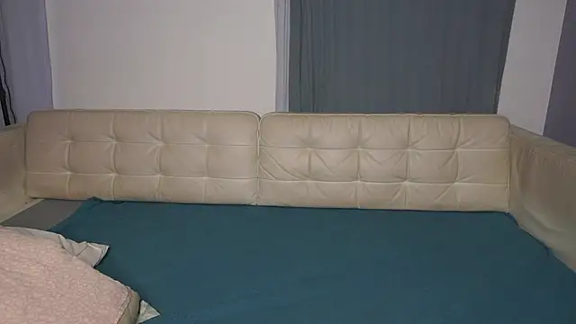 Snapshot of Just_alice chatting on 10-24-25, 03:41 Just alice online show from 10-24-25, 03:41