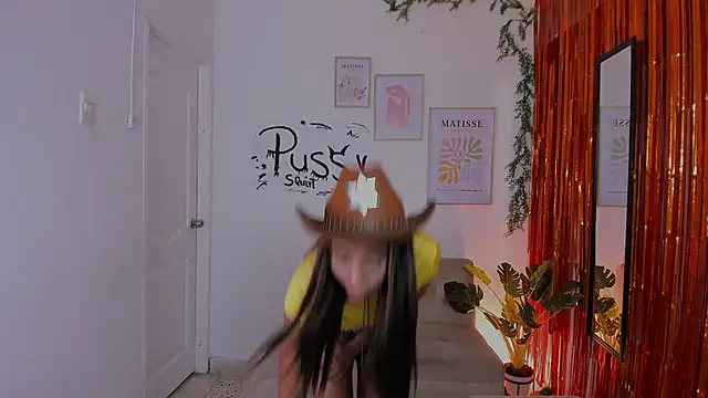 hornyprincess   online show from 10-08-25, 06:05