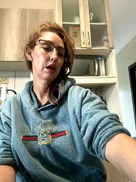 Snapshot of RAIRAsexy chatting on 11-09-25, 08:51 RAIRAsexy online show from 11-09-25, 08:51