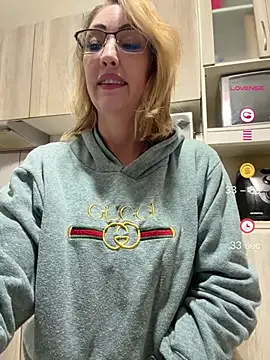 RAIRAsexy online show from 06-11-26, 08:56