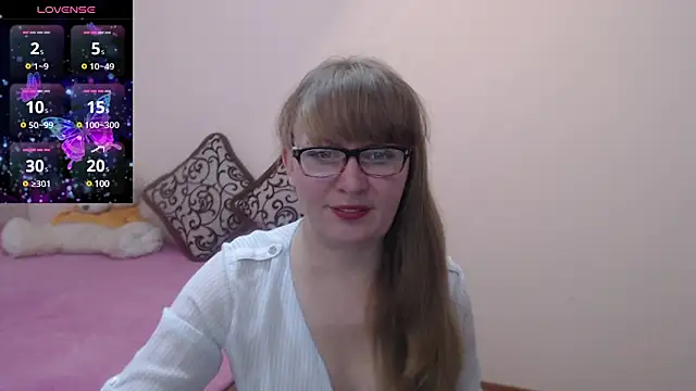 MargotLot online show from 03-13-25, 04:38