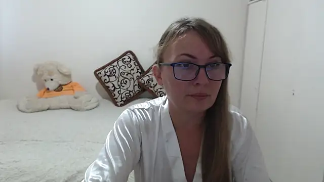 MargotLot online show from 07-26-26, 02:02