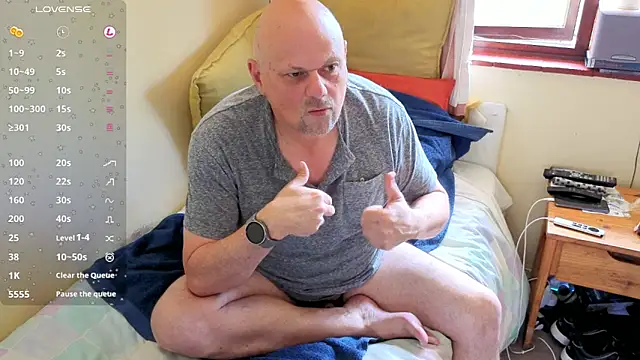 Snapshot of DaddyCumBumZA chatting on 01-12-25, 11:07 DaddyCumBumZA online show from 01-12-25, 11:07