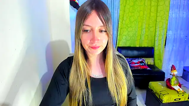 Snapshot of horny__molly_ chatting on 12-06-24, 02:46 horny molly online show from 12-06-24, 02:46