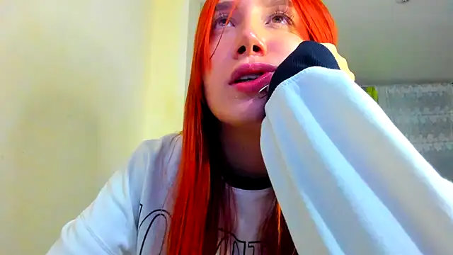 Snapshot of horny__molly_ chatting on 01-16-25, 12:23 horny molly online show from 01-16-25, 12:23