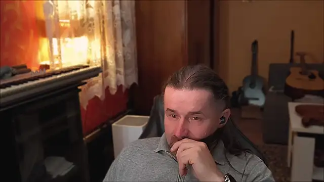Mosiadz1975 online show from 02-28-25, 01:37