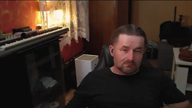 Mosiadz1975 online show from 03-09-25, 02:07