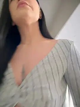 Snapshot of denise_k chatting on 01-12-25, 12:33 denise k online show from 01-12-25, 12:33