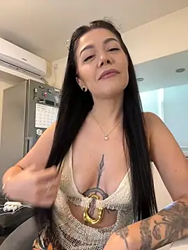 Snapshot of denise_k chatting on 09-21-25, 11:45 denise k online show from 09-21-25, 11:45