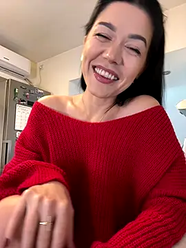 Snapshot of denise_k chatting on 10-29-25, 12:40 denise k online show from 10-29-25, 12:40