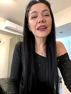 Snapshot of denise_k chatting on 12-16-25, 12:43 denise k online show from 12-16-25, 12:43