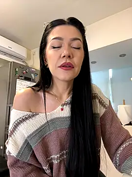 Snapshot of denise_k chatting on 01-08-26, 12:40 denise k online show from 01-08-26, 12:40