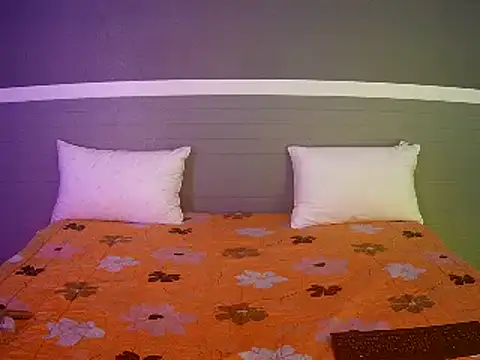 Snapshot of Jennythai123 chatting on 03-21-25, 01:01 Jennythai123 online show from 03-21-25, 01:01