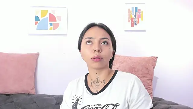Snapshot of miss_soffi_ chatting on 01-17-25, 12:10 miss soffi online show from 01-17-25, 12:10