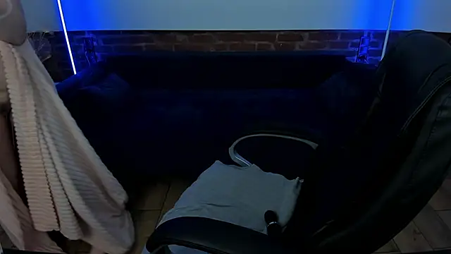 Snapshot of Kamilla_Hot chatting on 02-12-25, 12:58 Kamilla Hot online show from 02-12-25, 12:58