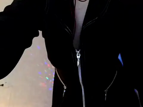 Snapshot of elenaza chatting on 02-14-25, 08:48 elenaza online show from 02-14-25, 08:48