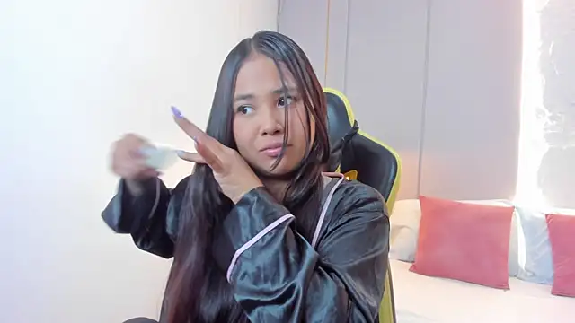 Snapshot of isabella_florez chatting on 05-19-26, 02:29 isabella florez online show from 05-19-26, 02:29