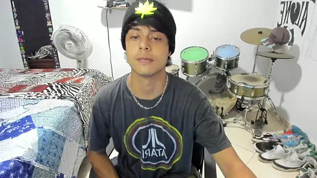 Zack falcon online show from 09-24-25, 03:43