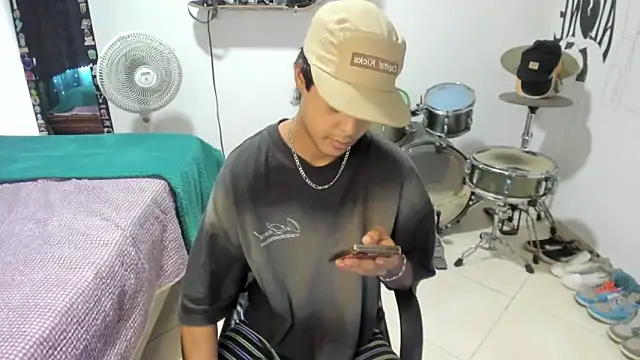 Zack falcon online show from 03-10-26, 01:27