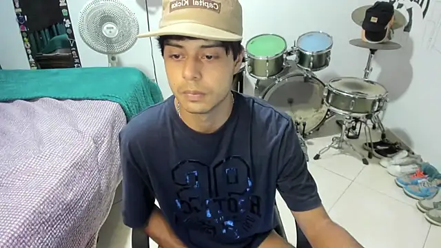 Zack falcon online show from 03-11-26, 03:34