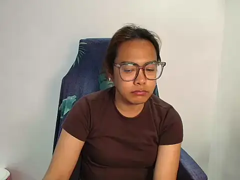 Your PrettyGirlxxx online show from 03-23-26, 11:47