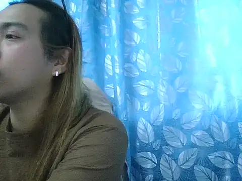 Your PrettyGirlxxx online show from 04-13-26, 12:05