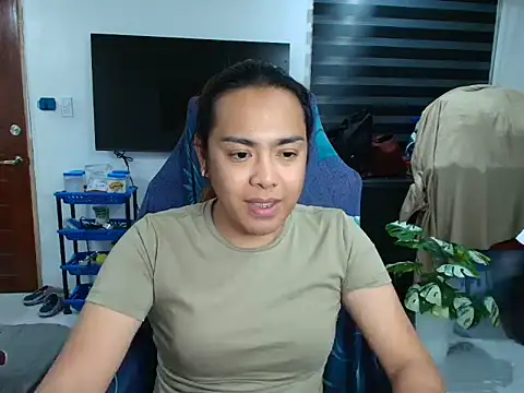 Your PrettyGirlxxx online show from 07-18-26, 04:22