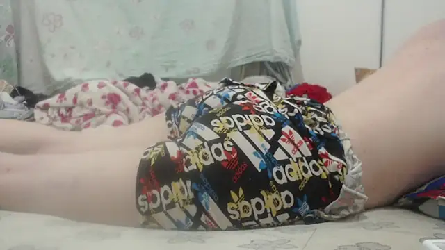 Snapshot of Kittywhiteass chatting on 03-17-25, 08:18 Kittywhiteass online show from 03-17-25, 08:18