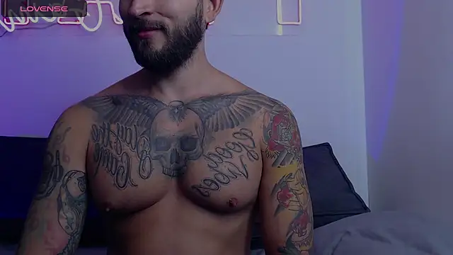 Snapshot of marco_allison01 chatting on 12-27-24, 03:59 marco allison01 online show from 12-27-24, 03:59