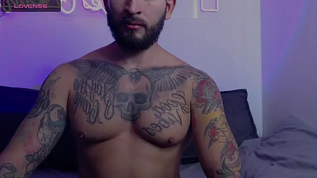 Snapshot of marco_allison01 chatting on 01-17-25, 03:53 marco allison01 online show from 01-17-25, 03:53