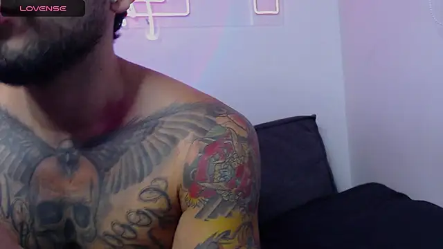 Snapshot of marco_allison01 chatting on 03-01-25, 09:26 marco allison01 online show from 03-01-25, 09:26