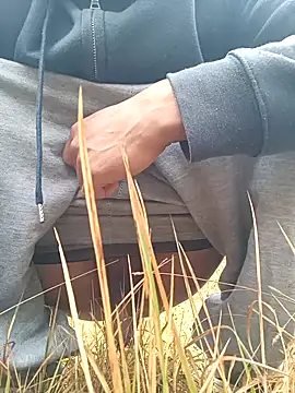 Snapshot of Desi_Rider_Aadi chatting on 12-29-24, 02:49 Desi Rider Aadi online show from 12-29-24, 02:49