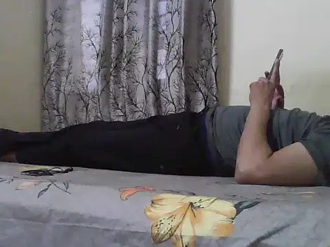 Snapshot of Desi_Rider_Aadi chatting on 10-22-25, 10:37 Desi Rider Aadi online show from 10-22-25, 10:37