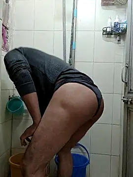 Snapshot of Desi_Rider_Aadi chatting on 12-21-25, 07:26 Desi Rider Aadi online show from 12-21-25, 07:26