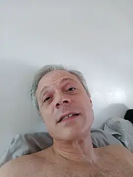 Snapshot of Almadaxxx chatting on 05-23-26, 07:35 Almadaxxx online show from 05-23-26, 07:35