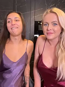 Snapshot of Keep_us_wild chatting on 12-18-24, 07:58 Keep us wild online show from 12-18-24, 07:58