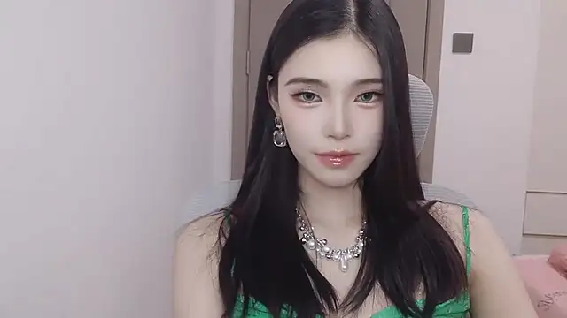 Tibbie-66 online show from 04-29-26, 11:58