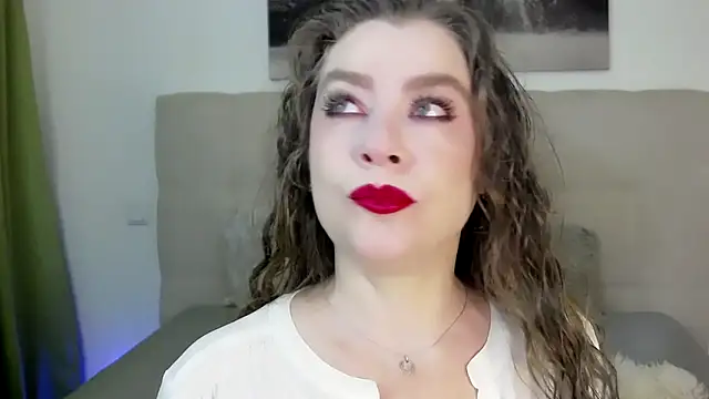 Snapshot of PetersEmily chatting on 03-16-25, 12:12 PetersEmily online show from 03-16-25, 12:12
