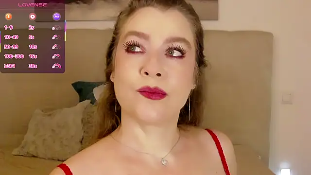 Snapshot of PetersEmily chatting on 11-03-25, 10:10 PetersEmily online show from 11-03-25, 10:10