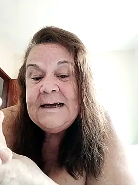 Yaya Mineira online show from 02-24-25, 04:26