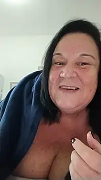 Yaya Mineira online show from 06-11-26, 06:28