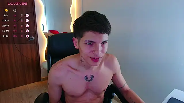 Snapshot of harrisoncuper chatting on 01-11-25, 01:27 harrisoncuper online show from 01-11-25, 01:27