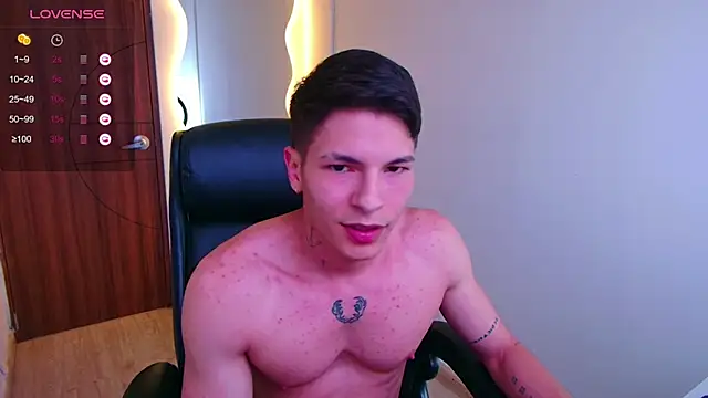 Snapshot of harrisoncuper chatting on 02-27-25, 11:04 harrisoncuper online show from 02-27-25, 11:04